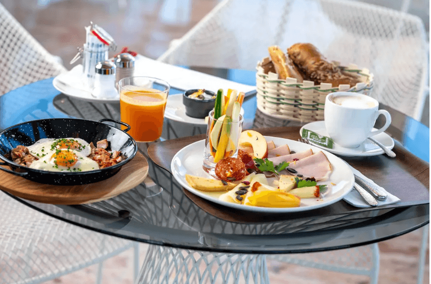 Brunch im HolzhausE1NS