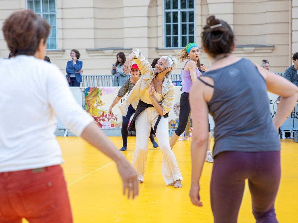 Public Moves