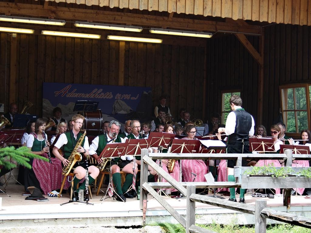 Frühschoppen mit der Trachtenmusikkapelle Gosau