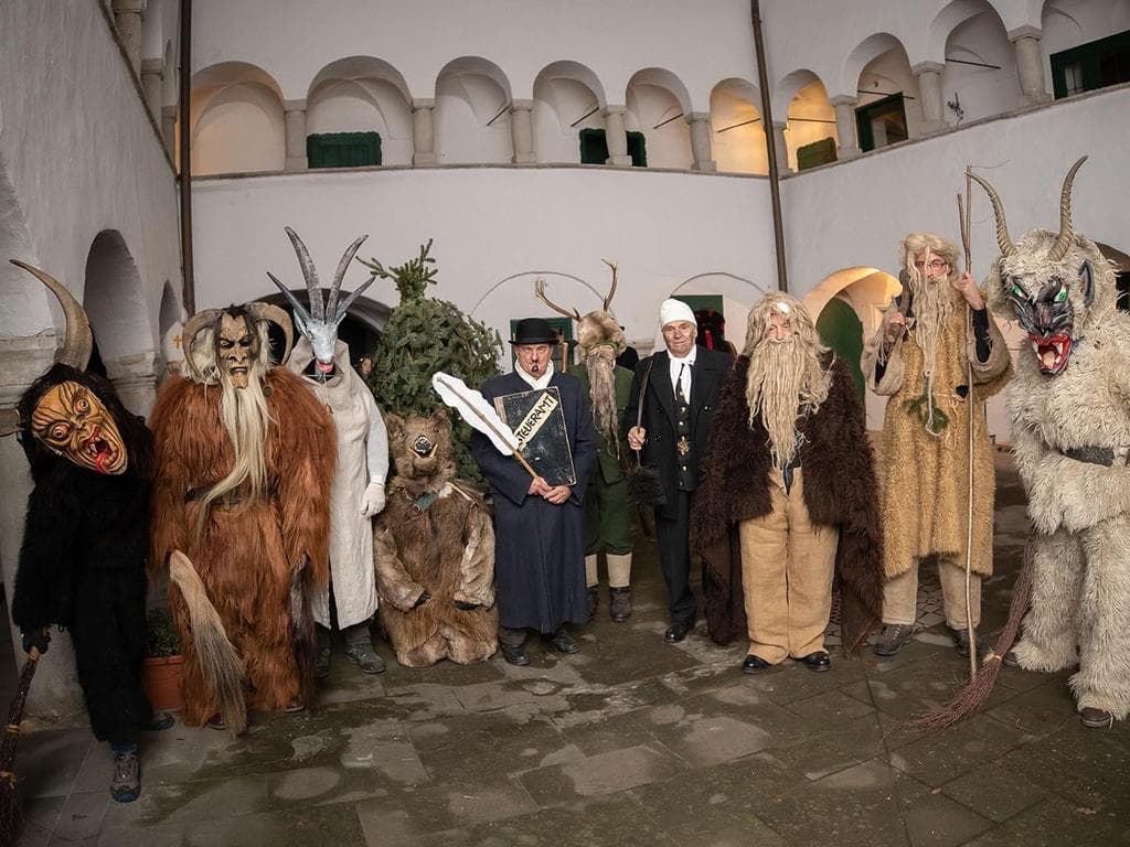 Historischer Nigloumzug
