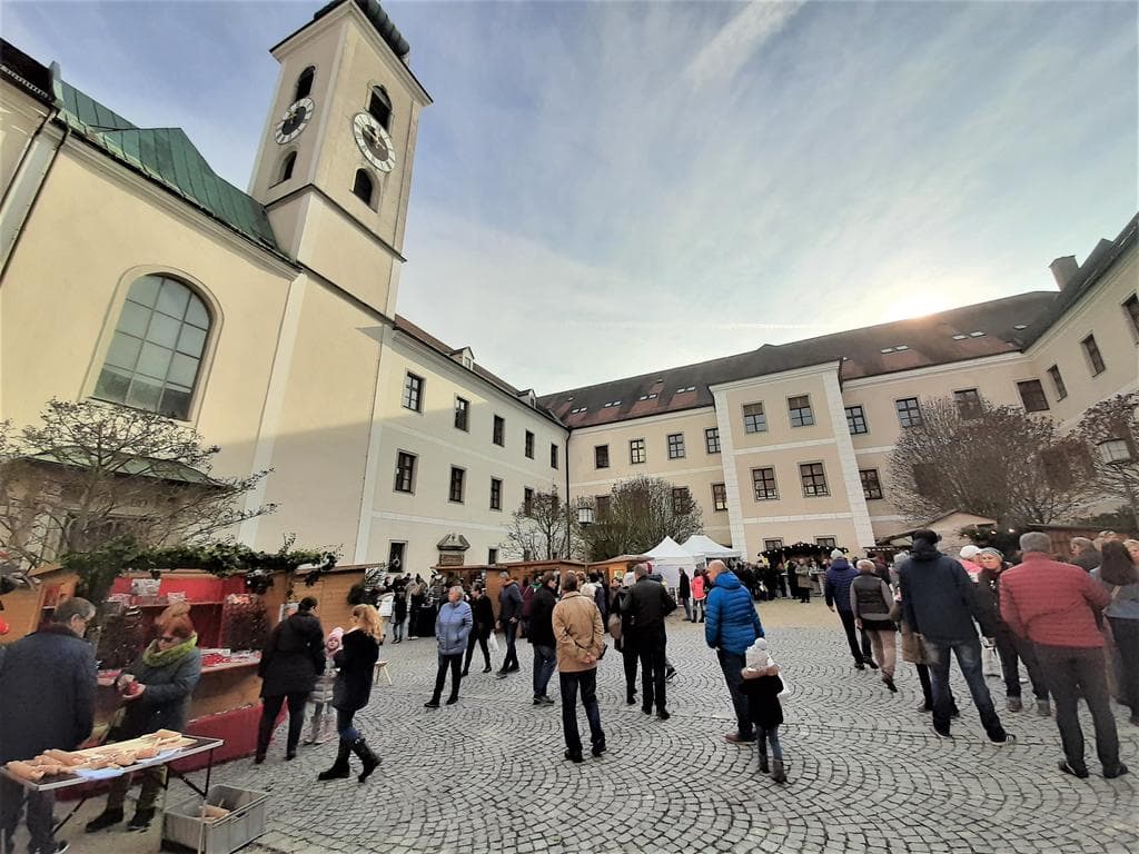 HERBSTMARKT Stift Gleink
