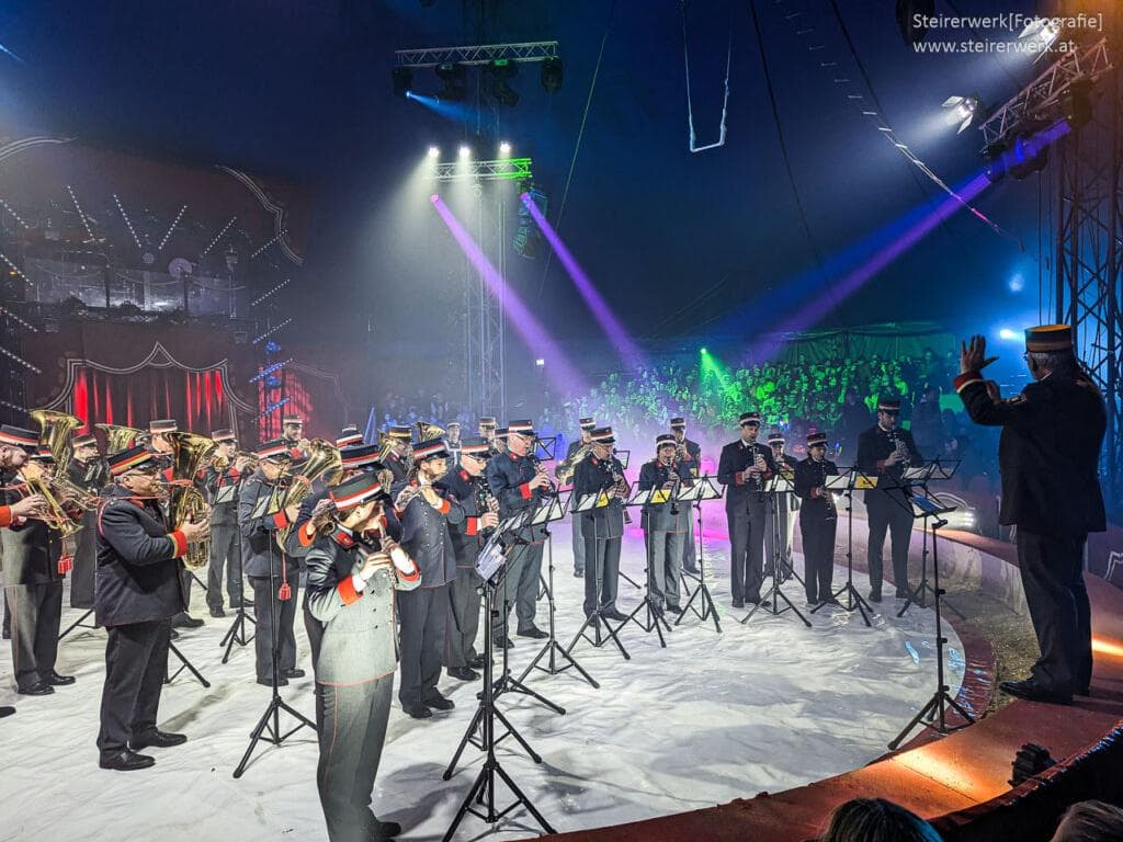 Circus Louis Knie - SPECTACULAR!
