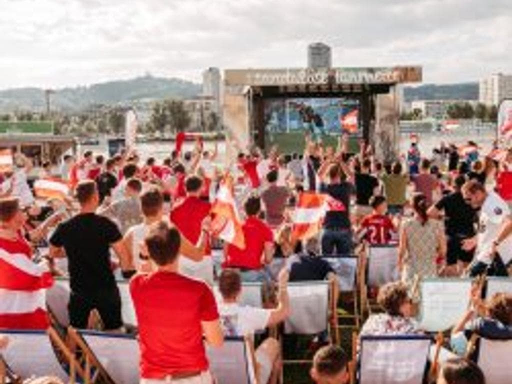 Sandalöses Public Viewing 2026
