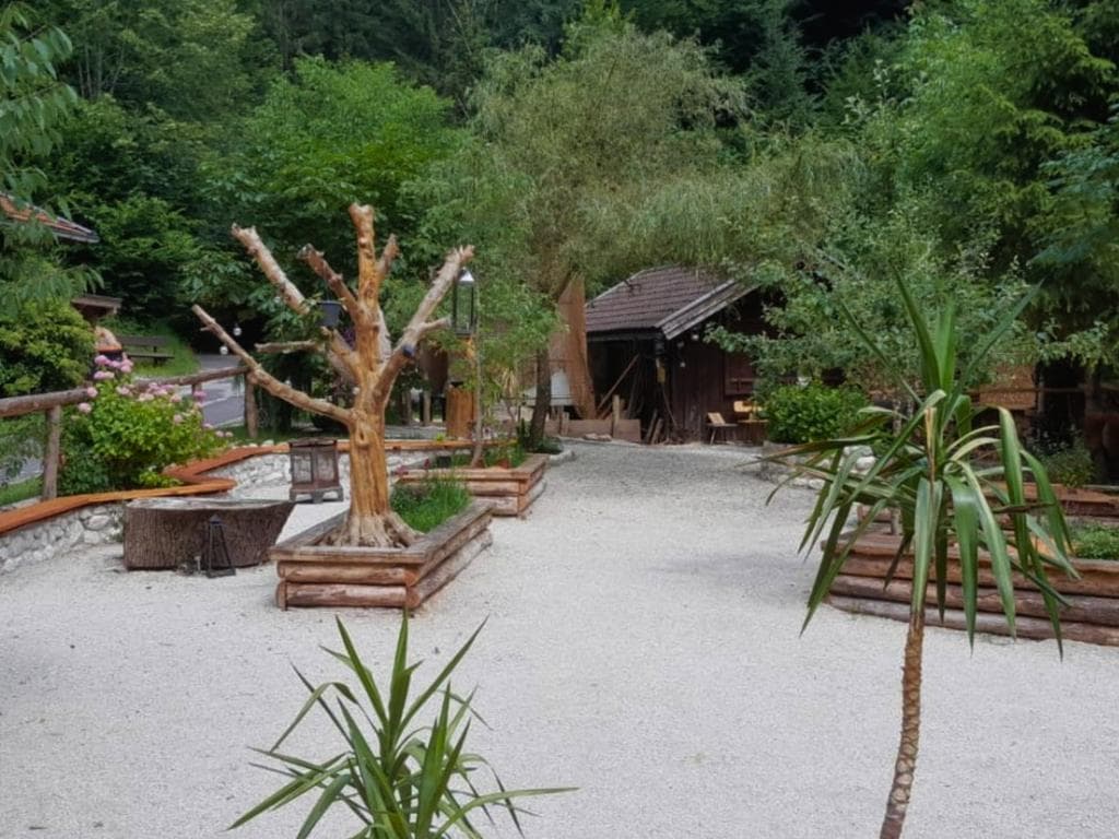 Public Viewing im Rootsgarden
