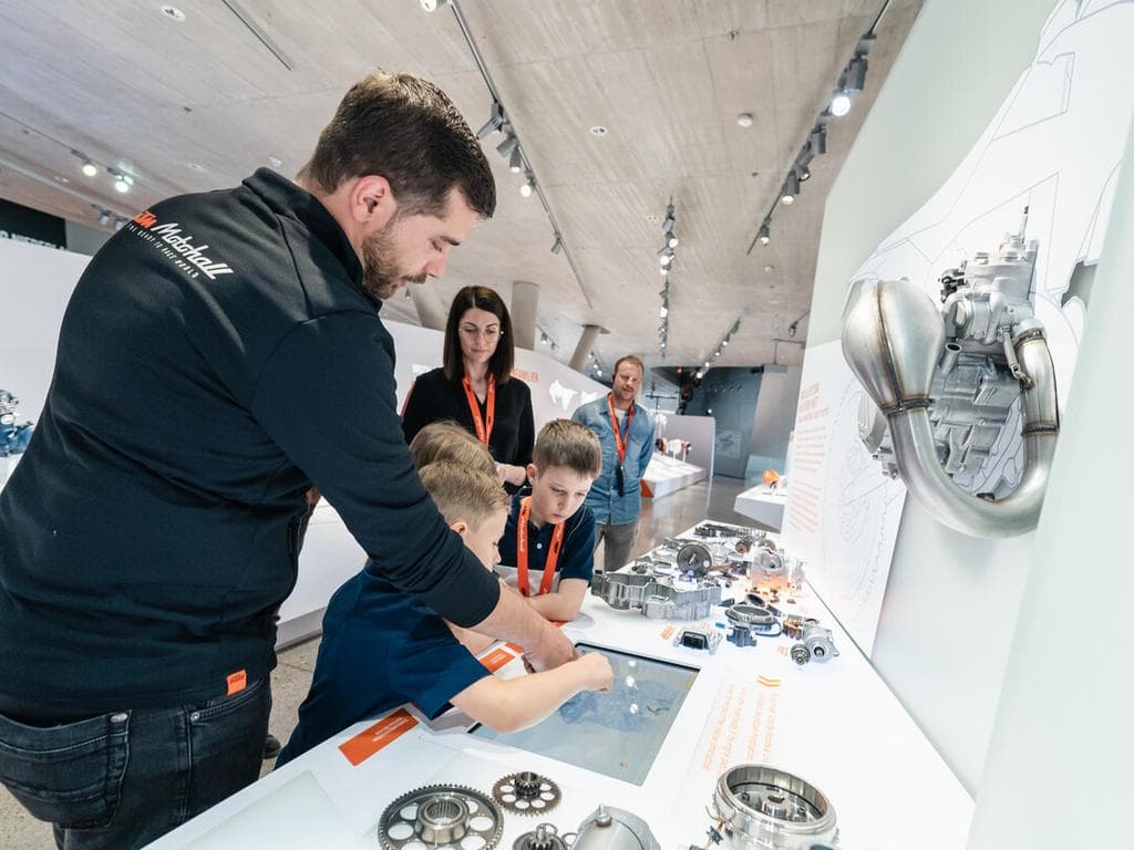 Offene Tour in der KTM Motohall