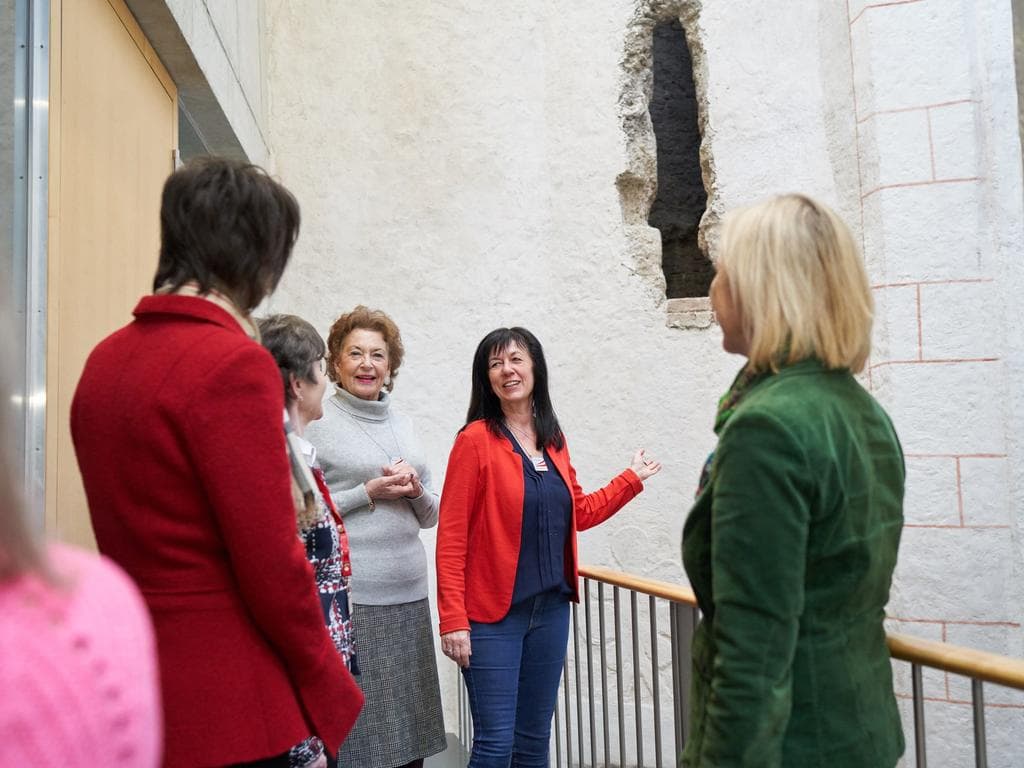 Stadtführung: Altstadthäuser & Minoritenkloster - steinerne Schätze entdecken