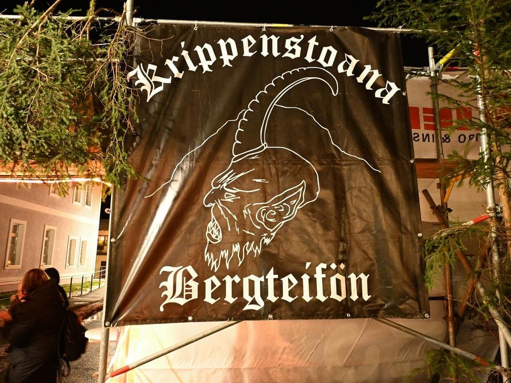 Krampus-Spektakel der Krippenstoana Bergteifön
