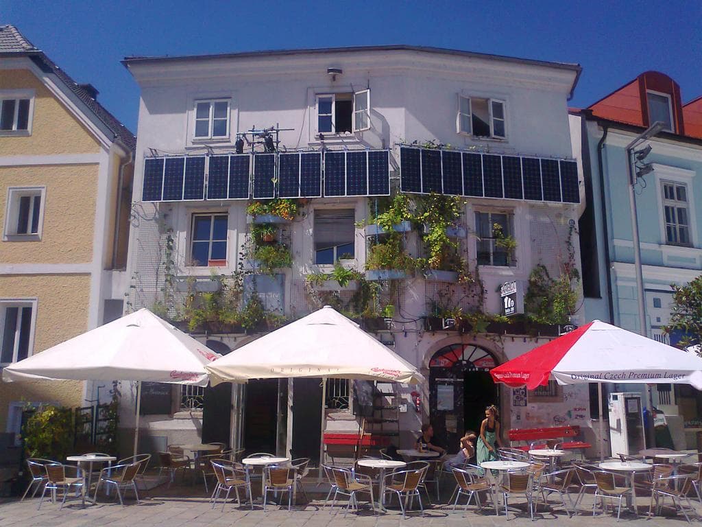 Turning The Tables - Live Music im Strom