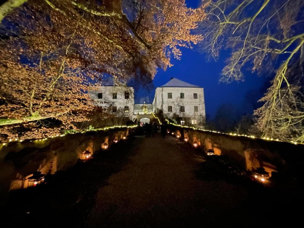 Weihnachtsmarkt auf Schloss Katzenberg