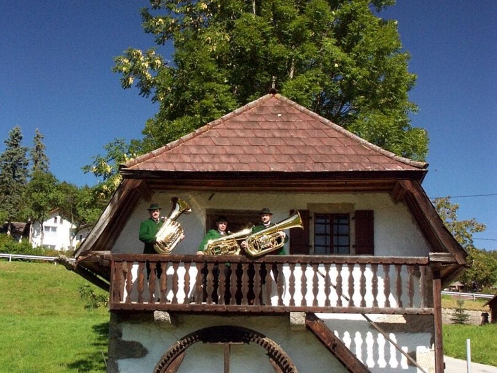 Leinölausschlagen & Verkostung
