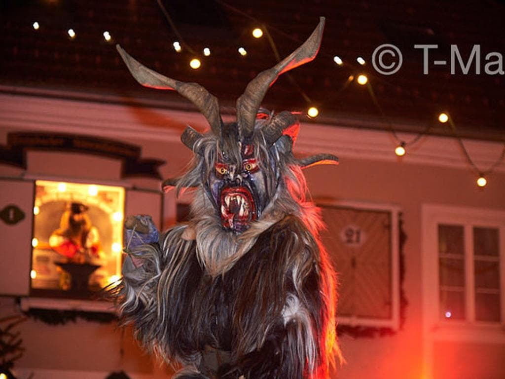 Steyrtaler Perchtenlauf