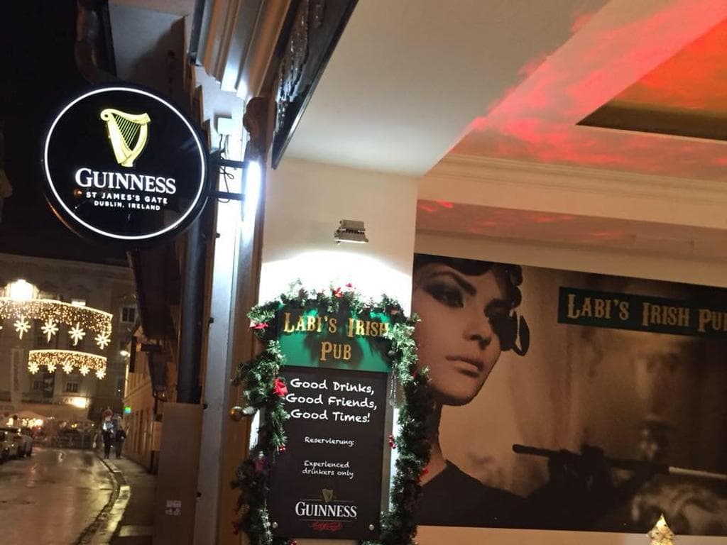 Labi’s Irish Pub