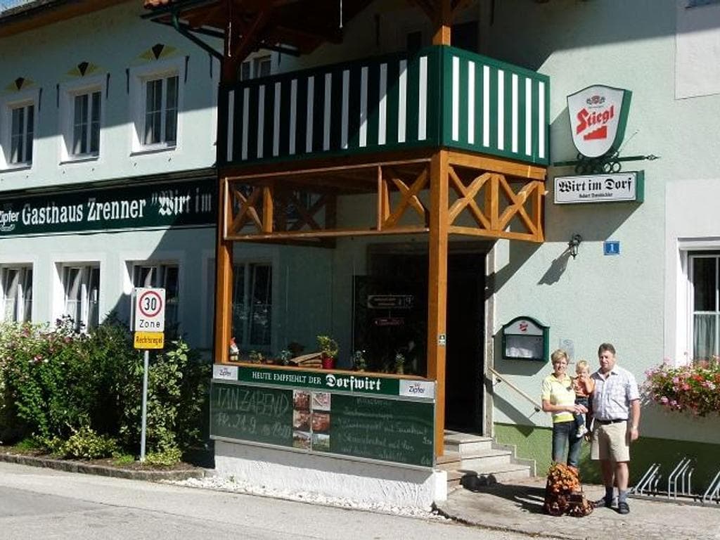 Gasthaus "Wirt im Dorf"