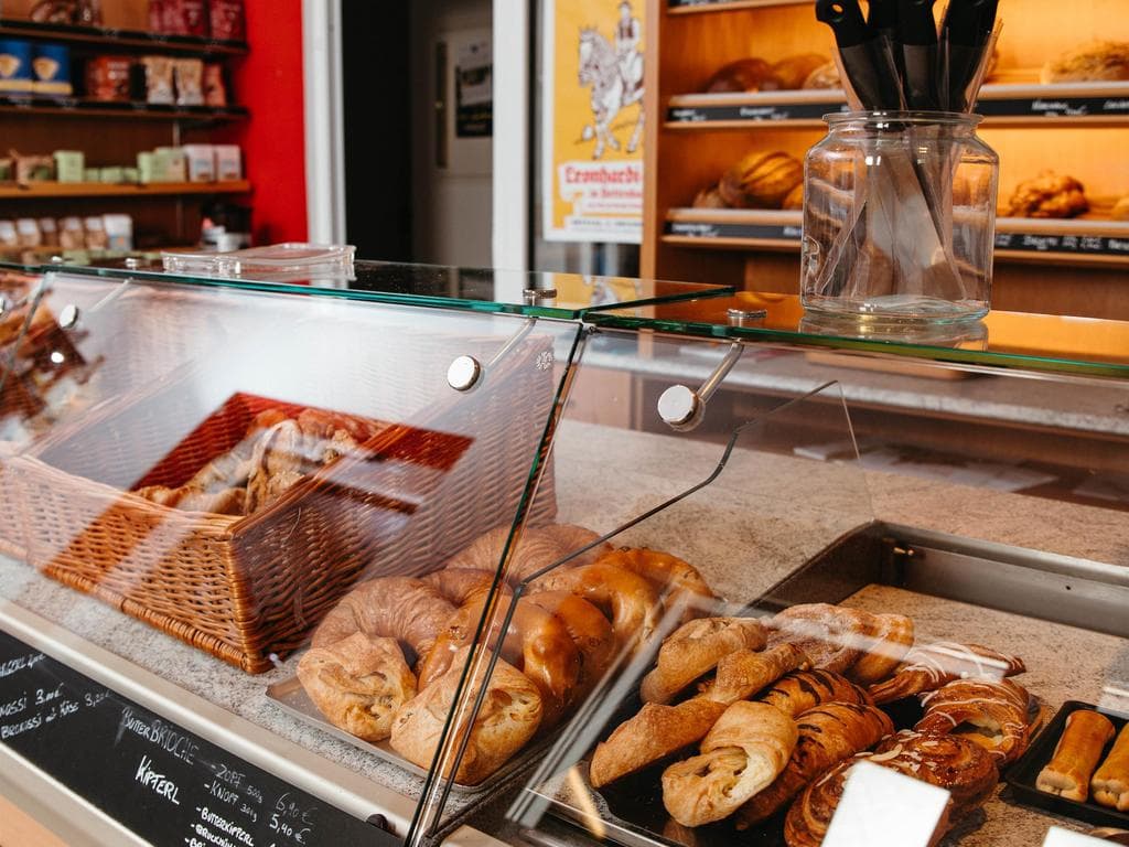 Bäckerei & Konditorei Bruckmühle – Backstube und Filiale Viechtwang