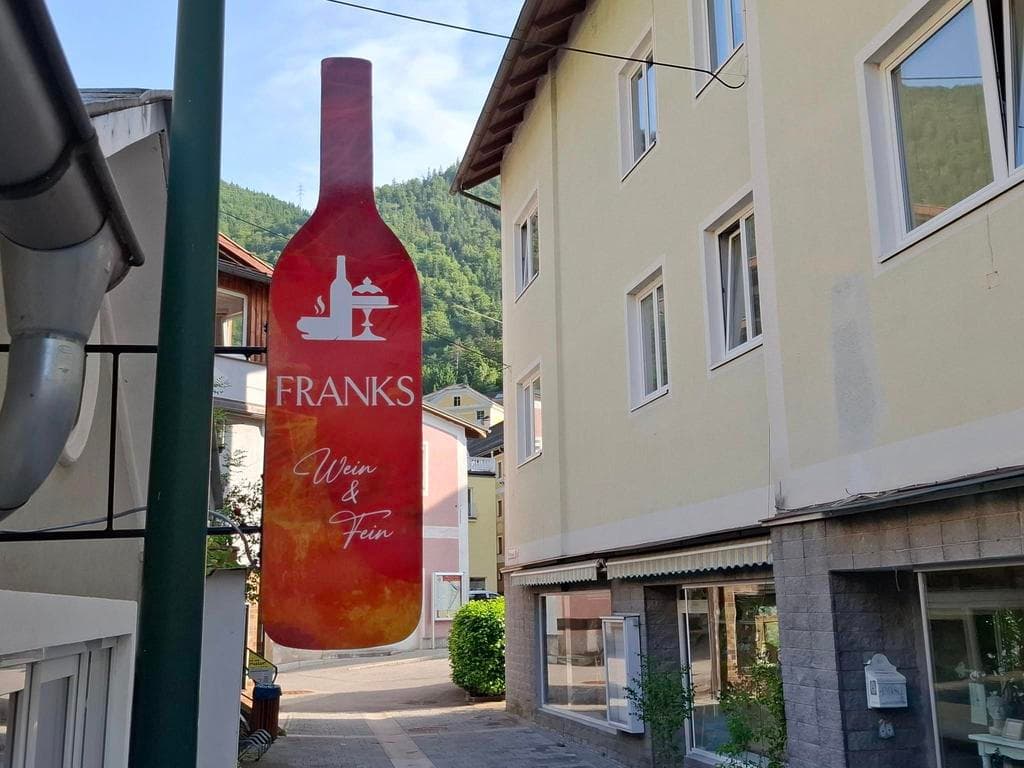 Café Bar "Frank's Wein & Fein"