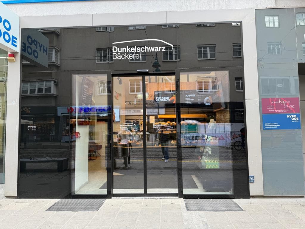 Bäckerei Dunkelschwarz