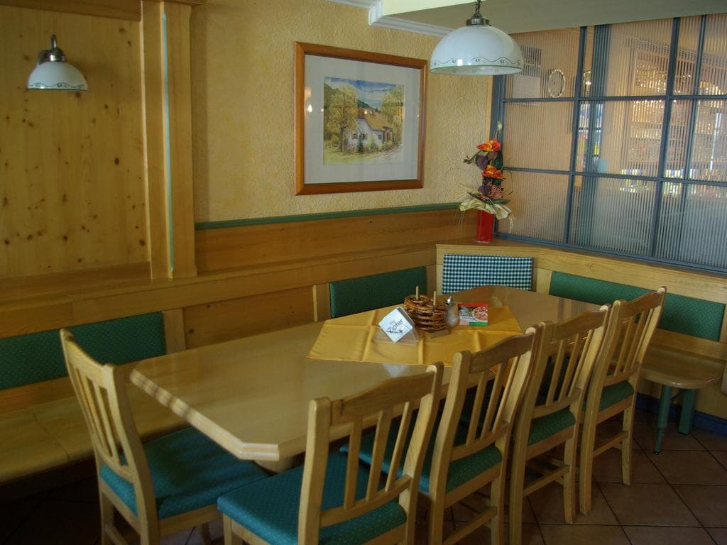 Gasthaus Reisinger & Tankstelle