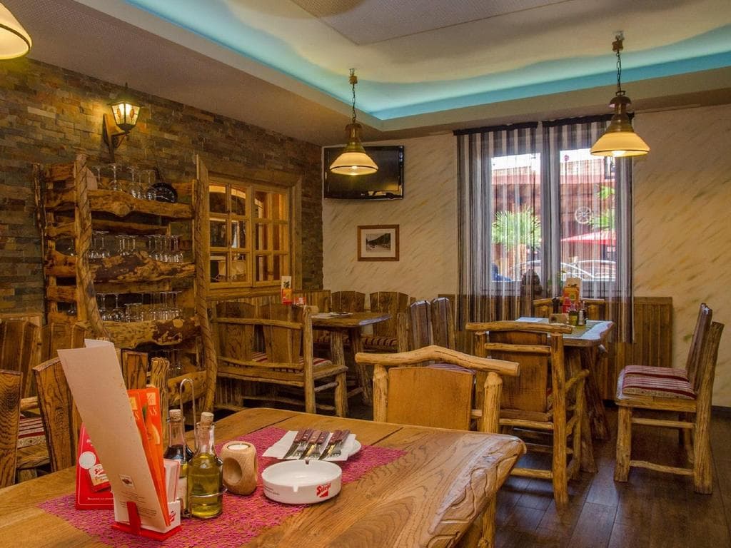 Taverne Lampadini