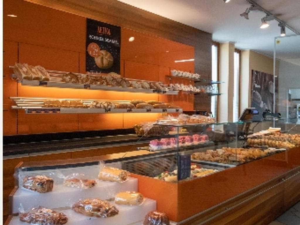Cafe - Bäckerei Rohrer - Wimpassinger Straße