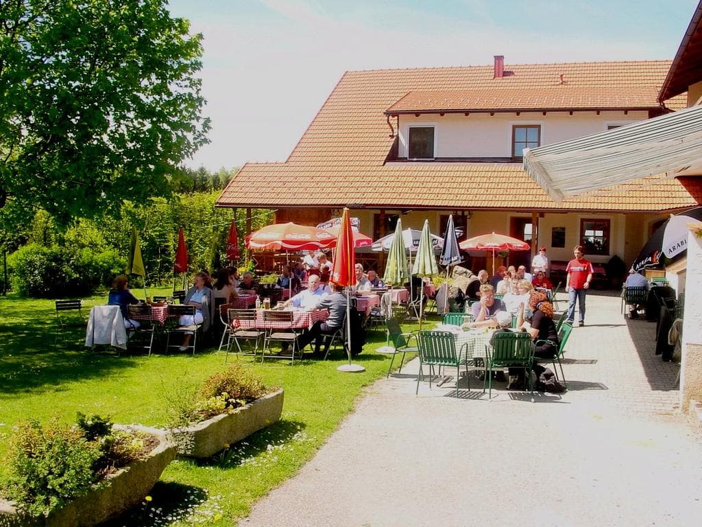 Gasthaus Wirth z' Hareth