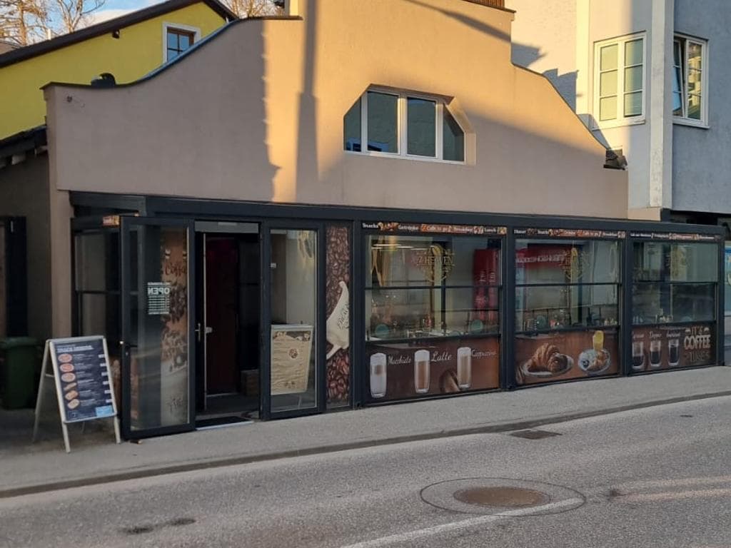 7 Heaven Café & Lounge Bar