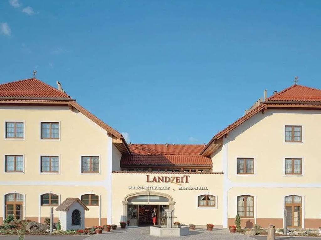 Landzeit Autobahn-Restaurant - Voralpenkreuz