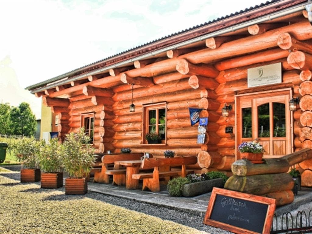 Fischers Weinheuriger mit Hofladen